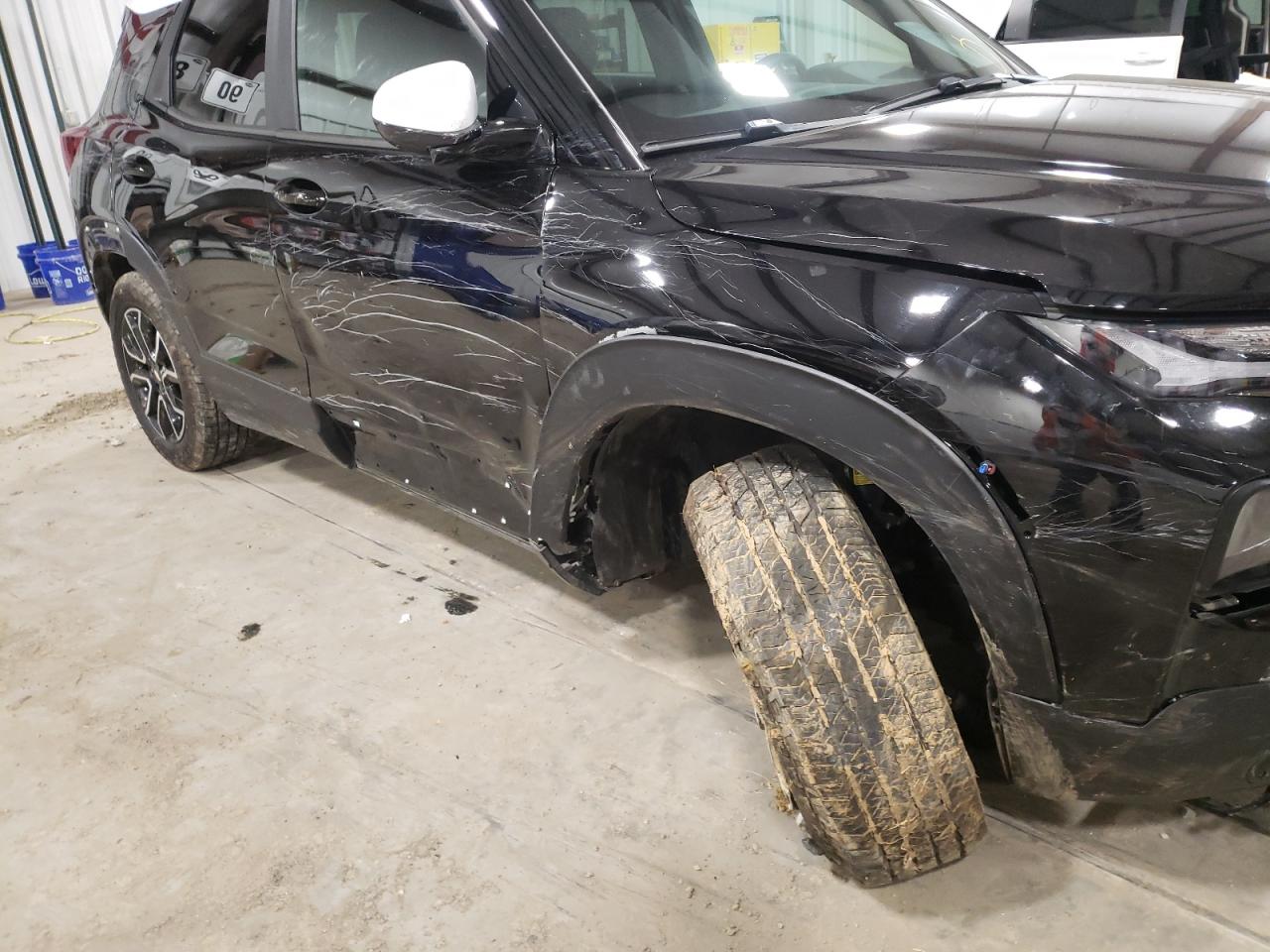 Photo 9 from auction – 2021 CHEVROLET TRAILBLAZE with VIN KL79MSSL9MB015103