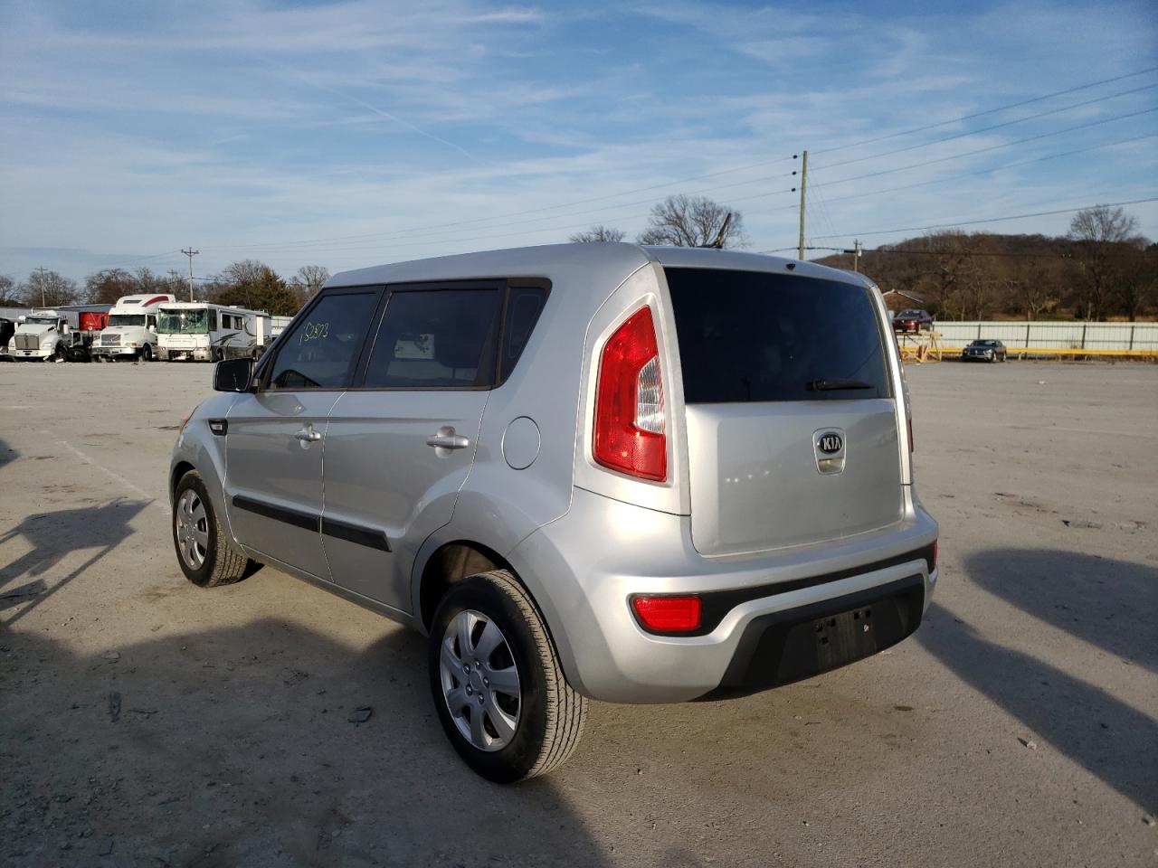 Photo 3 from auction – 2012 KIA SOUL with VIN KNDJT2A5XC7444239