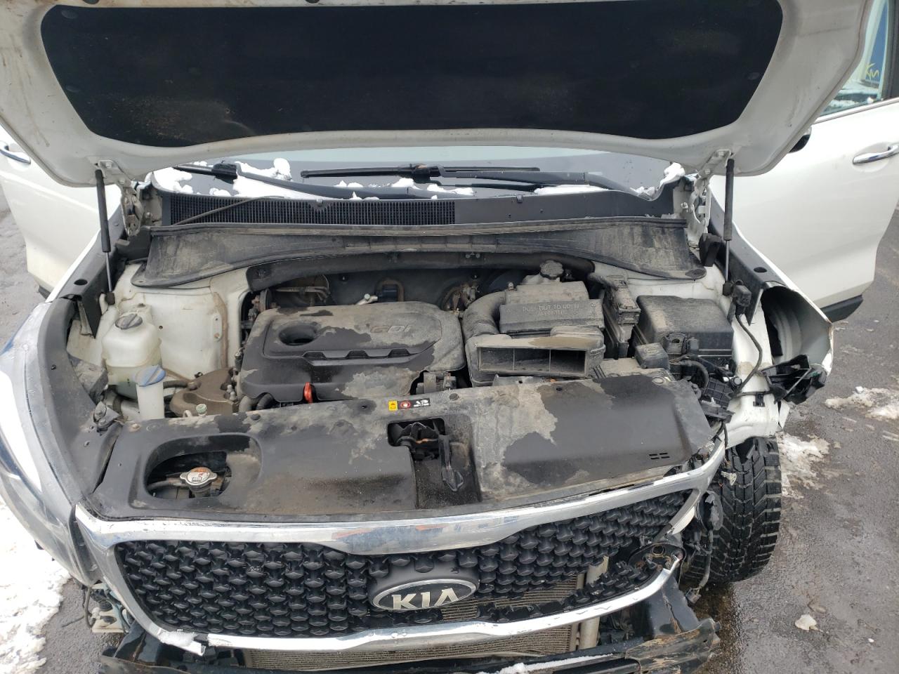 Photo 7 from auction – 2017 KIA SORENTO LX with VIN 5XYPGDA36HG228102