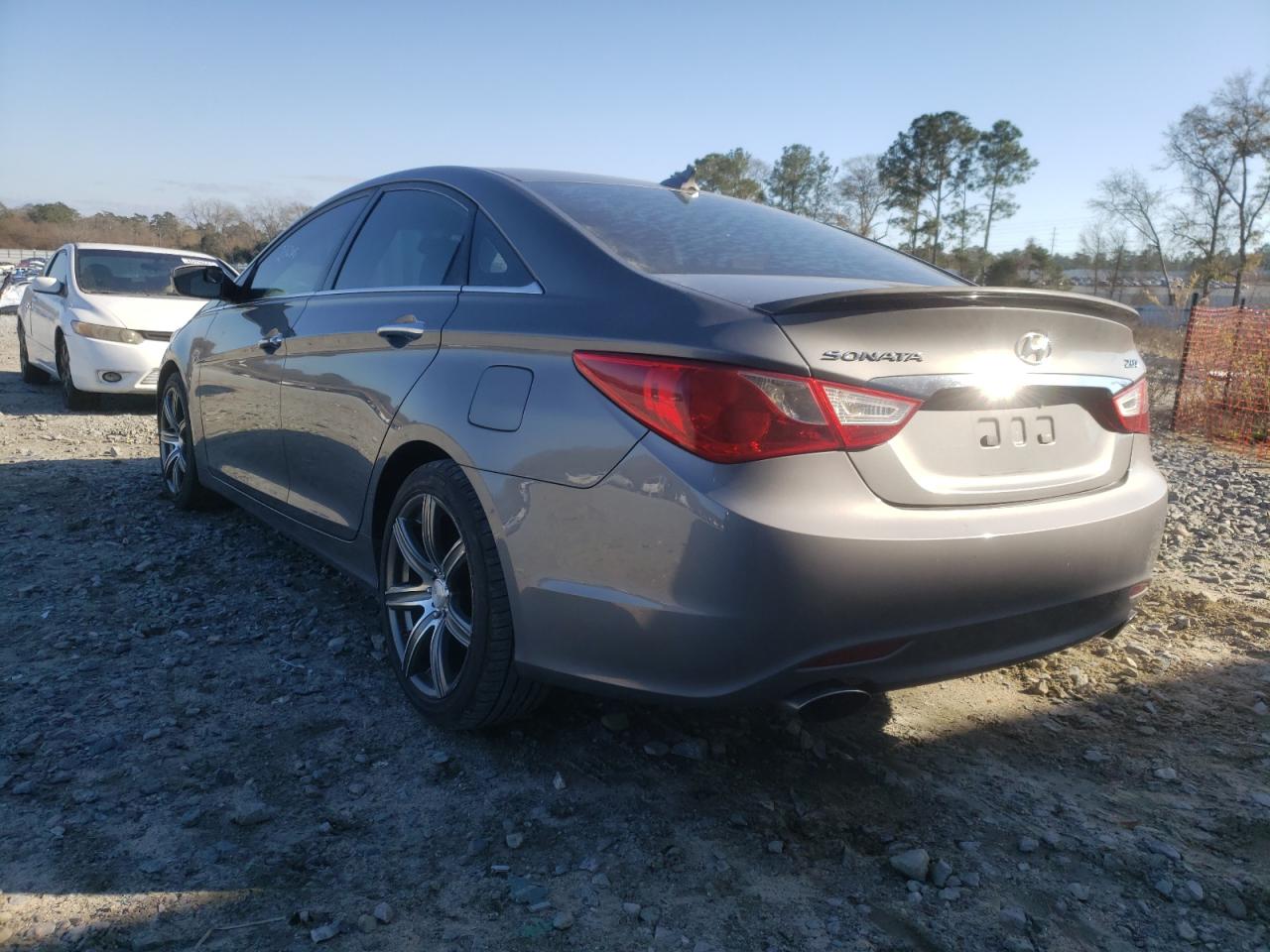 Photo 3 from auction – 2012 HYUNDAI SONATA SE with VIN 5NPEC4AB7CH431611