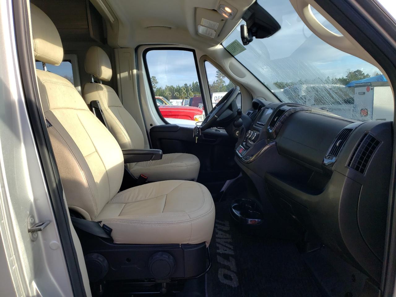 Photo 5 from auction – 2021 RAM PROMASTER with VIN 3C6FRVJG7ME509676