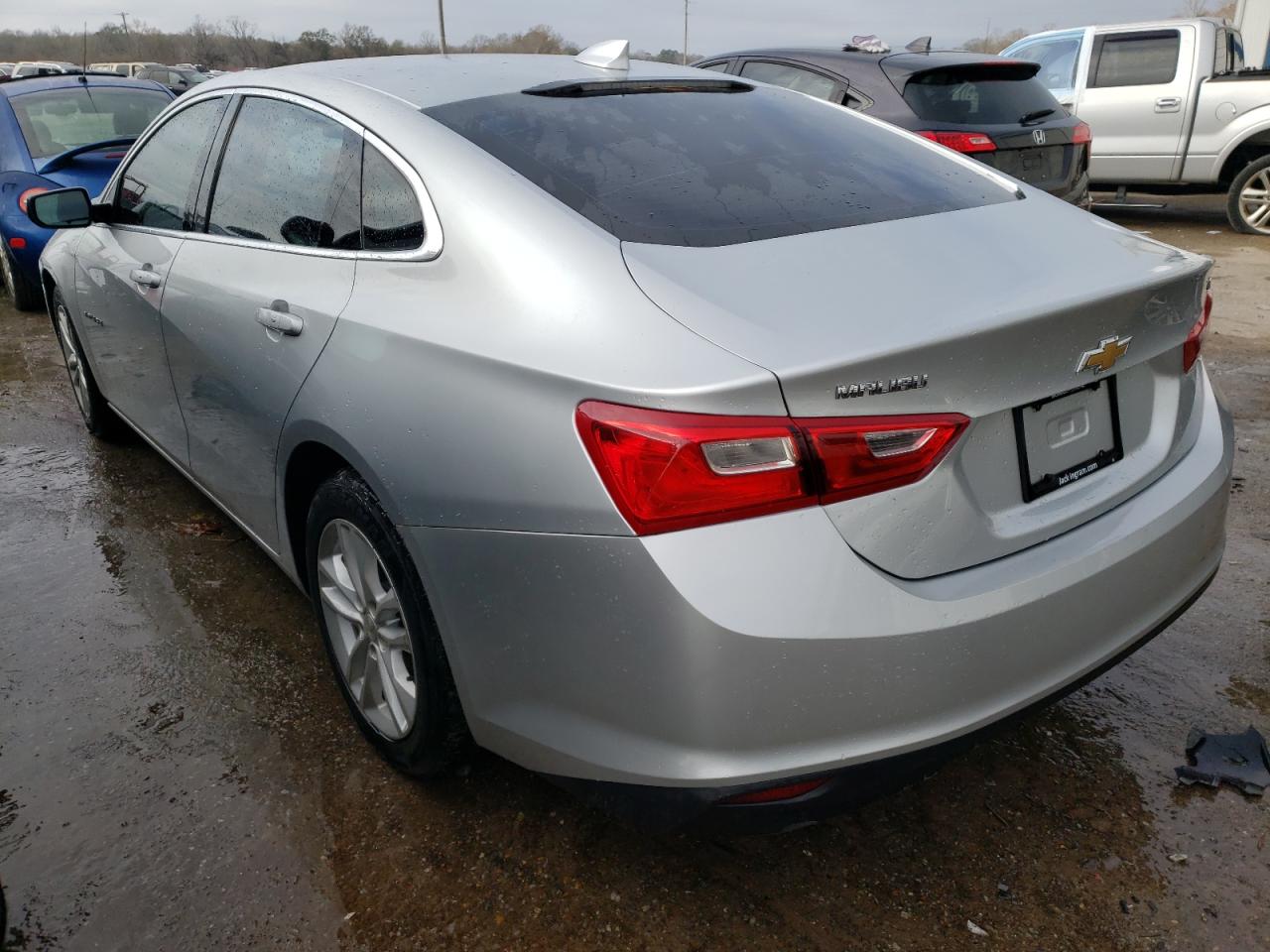 Photo 3 from auction – 2017 CHEVROLET MALIBU LT with VIN 1G1ZE5ST2HF175834