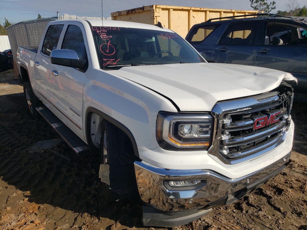 GMC SIERRA C15 2018 with VIN 3GTP1NEC9JG167739 - Photo from auction
