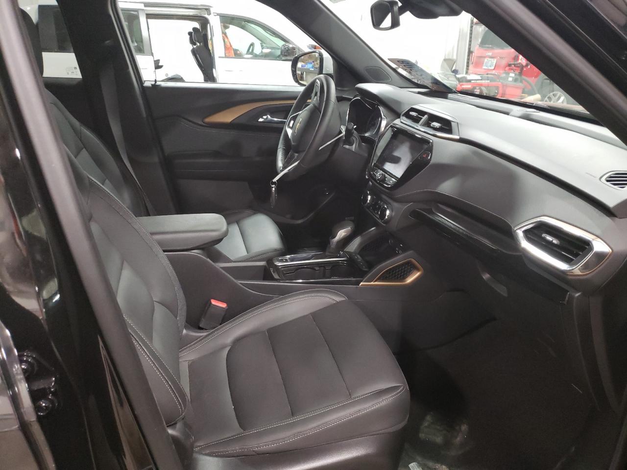 Photo 5 from auction – 2021 CHEVROLET TRAILBLAZE with VIN KL79MSSL9MB015103