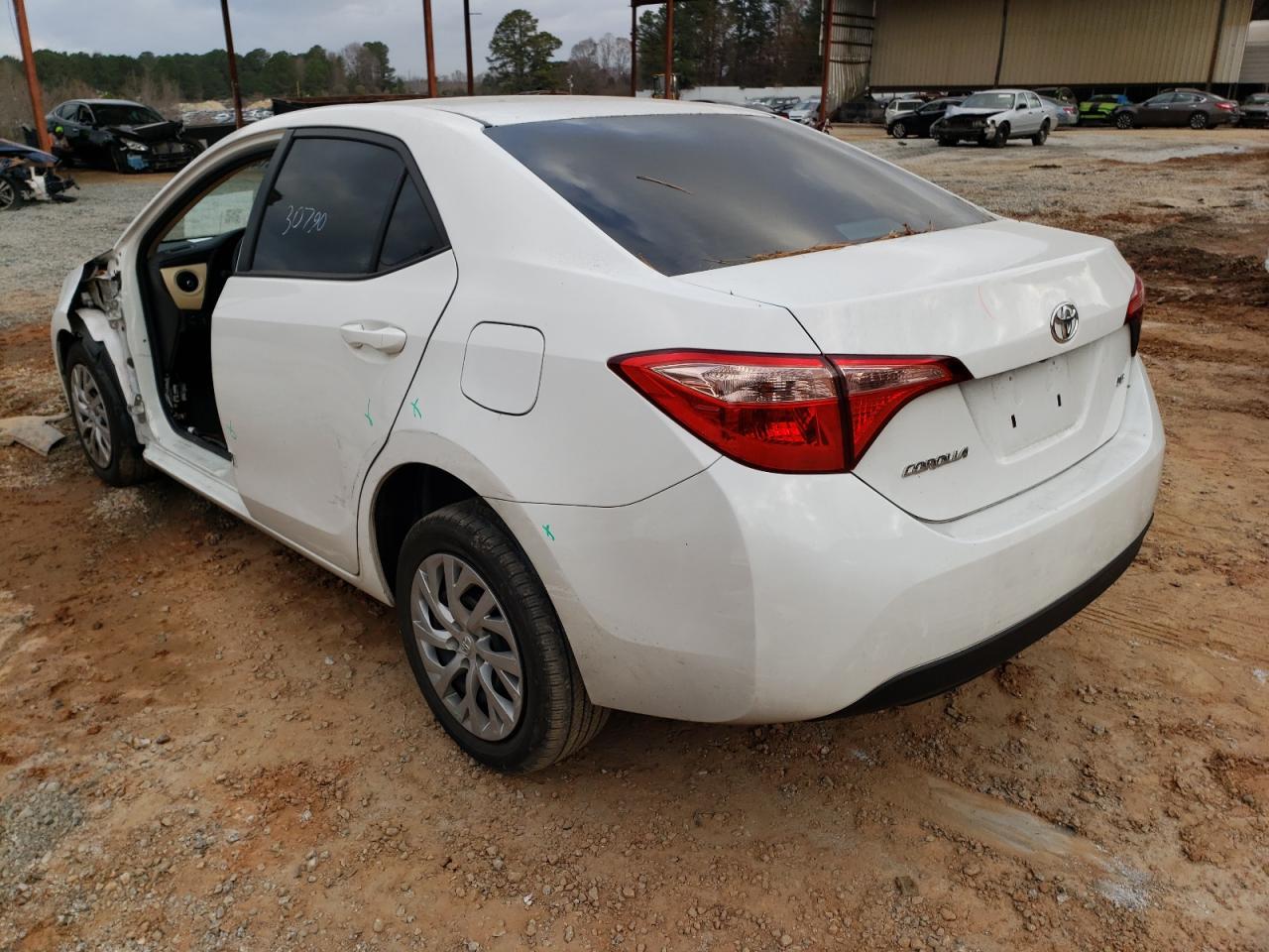 Photo 3 from auction – 2018 TOYOTA COROLLA L with VIN 5YFBURHE7JP831973