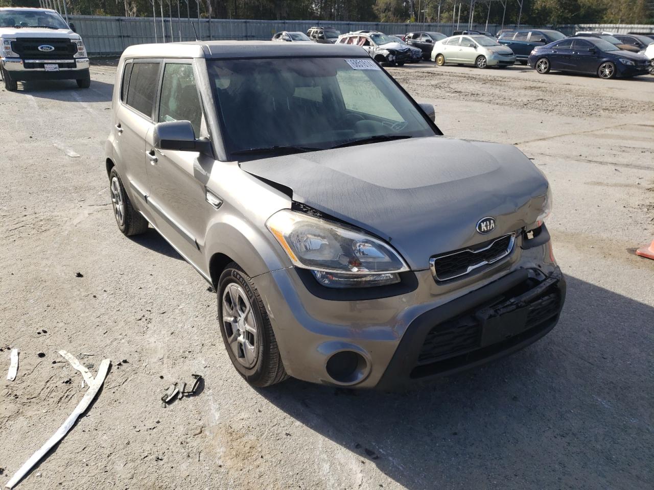 KIA SOUL 2013 with VIN KNDJT2A50D7608244 - Photo from auction