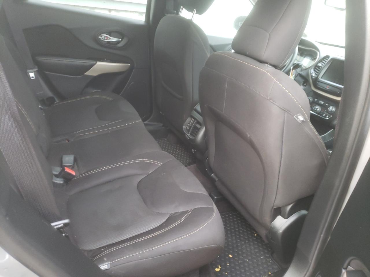 Photo 6 from auction – 2017 JEEP CHEROKEE L with VIN 1C4PJMCS7HD213757