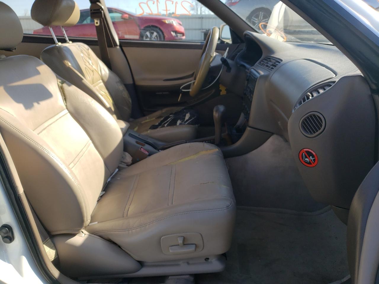 Photo 5 from auction – 1996 LEXUS ES 300 with VIN JT8BF12G9T0164986