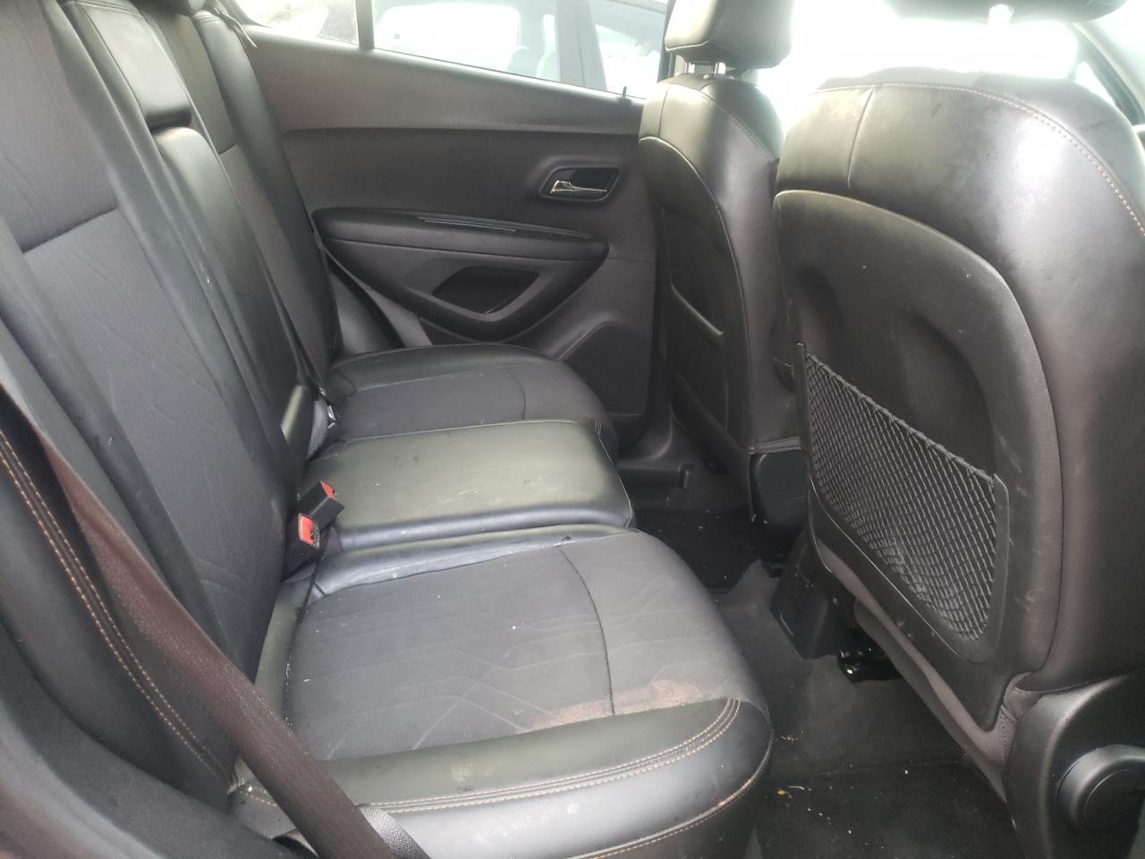 Photo 6 from auction – 2019 CHEVROLET TRAX 1LT with VIN 3GNCJLSB0KL392999