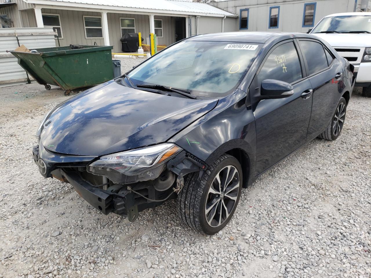 Photo 2 from auction – 2018 TOYOTA COROLLA L with VIN 5YFBURHE3JP738917
