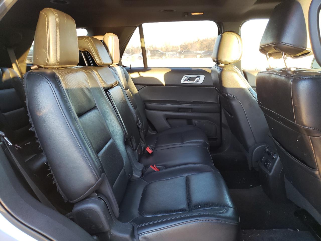 Photo 6 from auction – 2011 FORD EXPLORER L with VIN 1FMHK7F89BGA00510