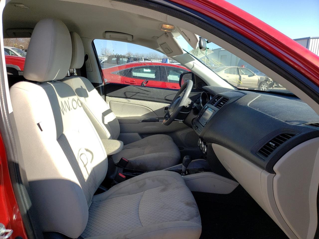 Photo 5 from auction – 2018 MITSUBISHI OUTLANDER with VIN JA4AP3AU5JZ008735