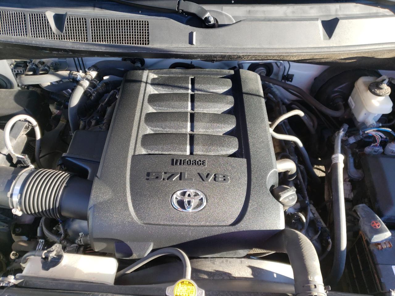 Photo 7 from auction – 2014 TOYOTA SEQUOIA LI with VIN 5TDKY5G13ES054880
