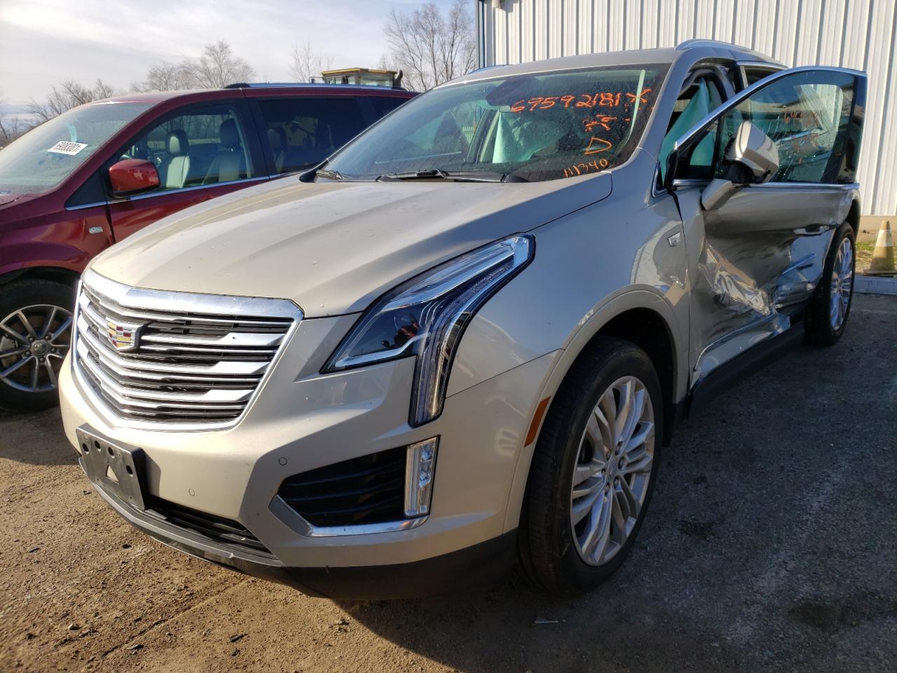 Photo 2 from auction – 2017 CADILLAC XT5 PREMIU with VIN 1GYKNERS0HZ111340