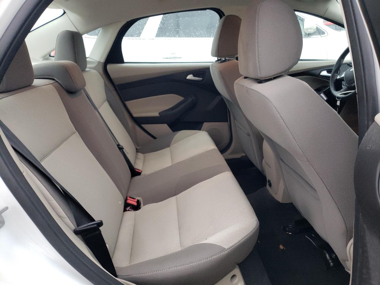 Photo 6 from auction – 2014 FORD FOCUS SE with VIN 1FADP3F21EL212148