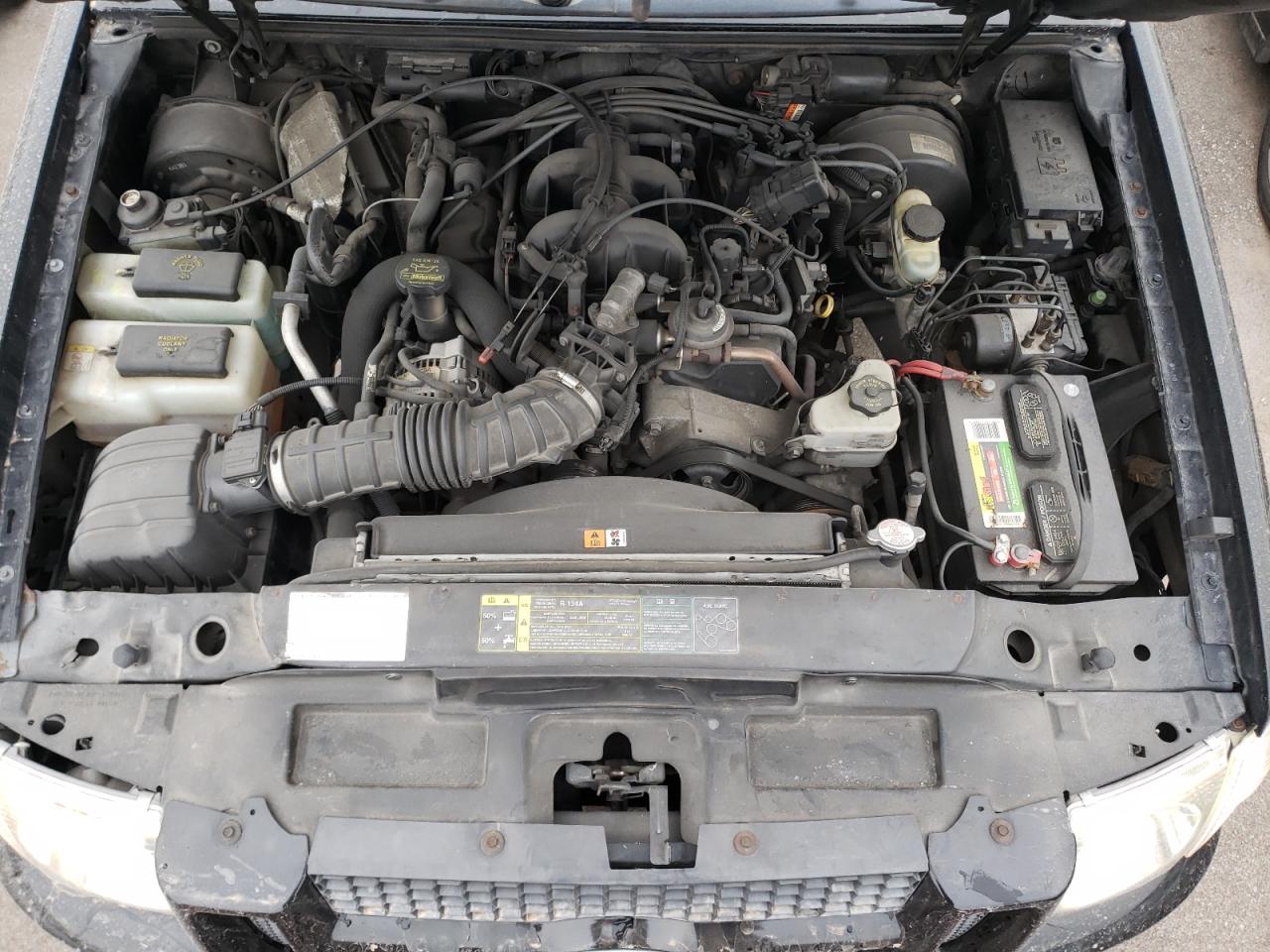 Photo 7 from auction – 2004 FORD EXPLORER S with VIN 1FMDU77K94UB10478