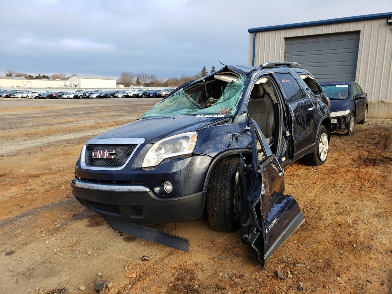 Photo 2 from auction – 2008 GMC ACADIA SLE with VIN 1GKER137X8J305445