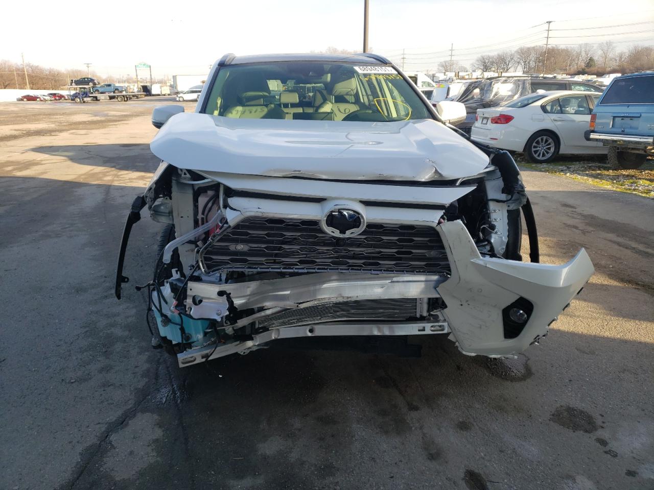 Photo 9 from auction – 2021 TOYOTA RAV4 LIMIT with VIN JTMD6RFVXMD011075