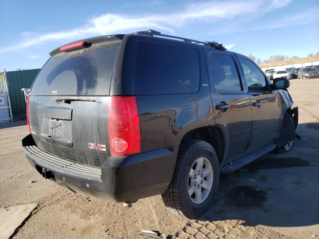 Photo 4 from auction – 2011 GMC YUKON SLT with VIN 1GKS2CE02BR130023