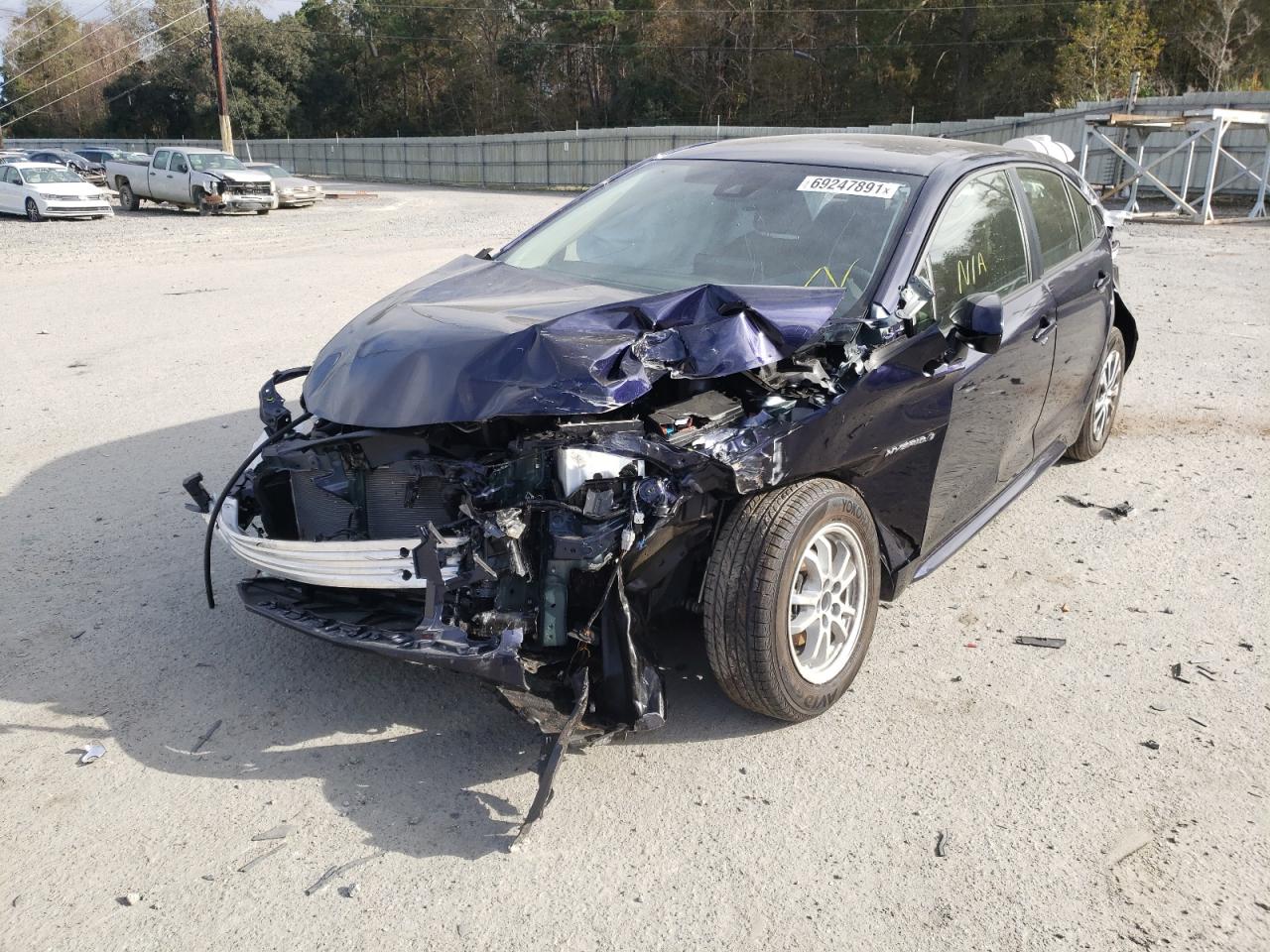 Photo 2 from auction – 2021 TOYOTA COROLLA with VIN JTDEAMDE1MJ024131