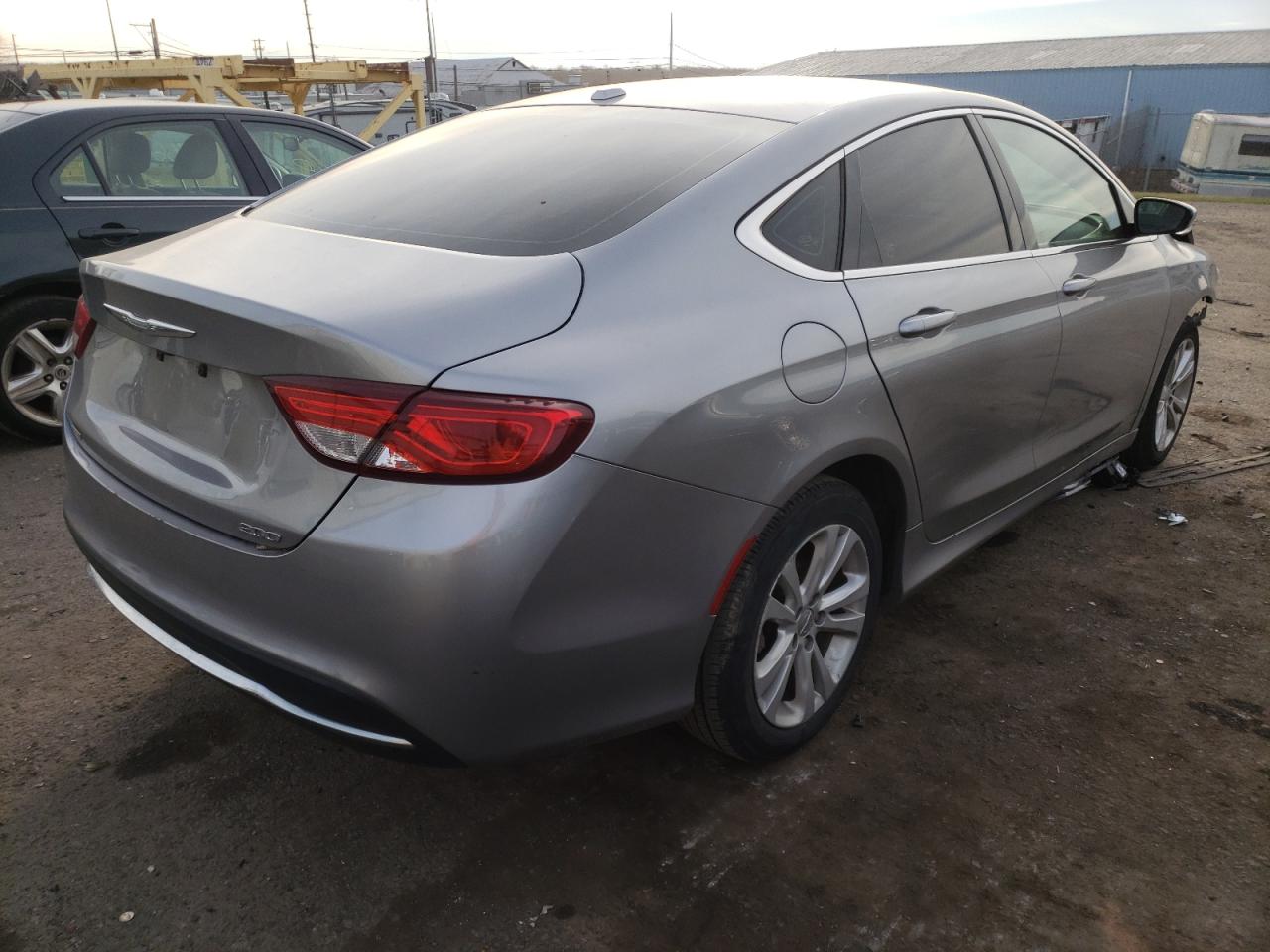 Foto 4 de la subasta – 2015 CHRYSLER 200 LIMITE con VIN 1C3CCCABXFN701621