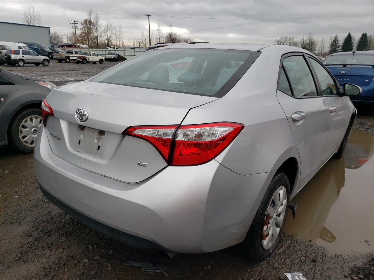 Photo 4 from auction – 2015 TOYOTA COROLLA L with VIN 5YFBURHE3FP332465