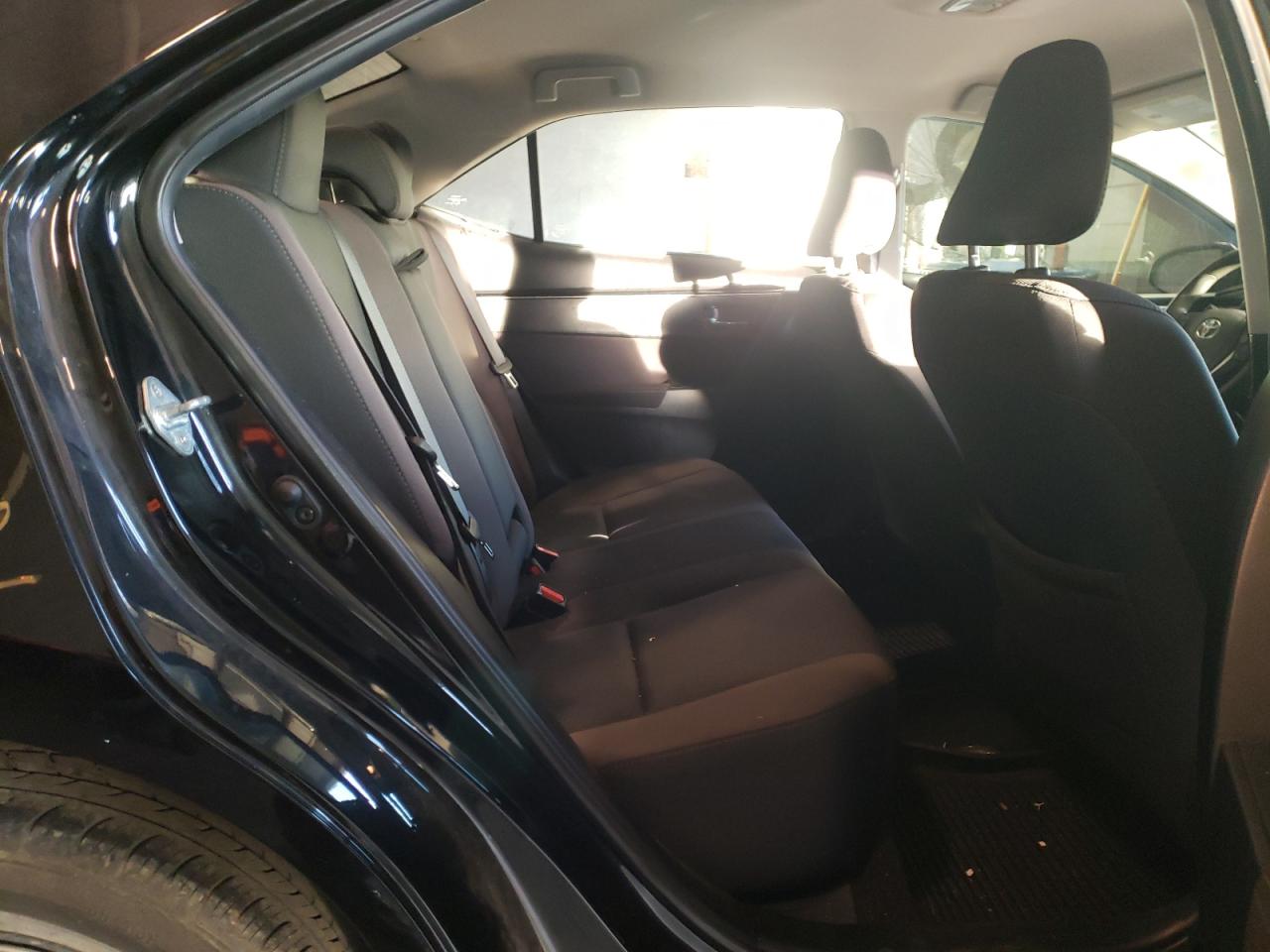 Photo 6 from auction – 2019 TOYOTA COROLLA L with VIN 2T1BURHE7KC213991