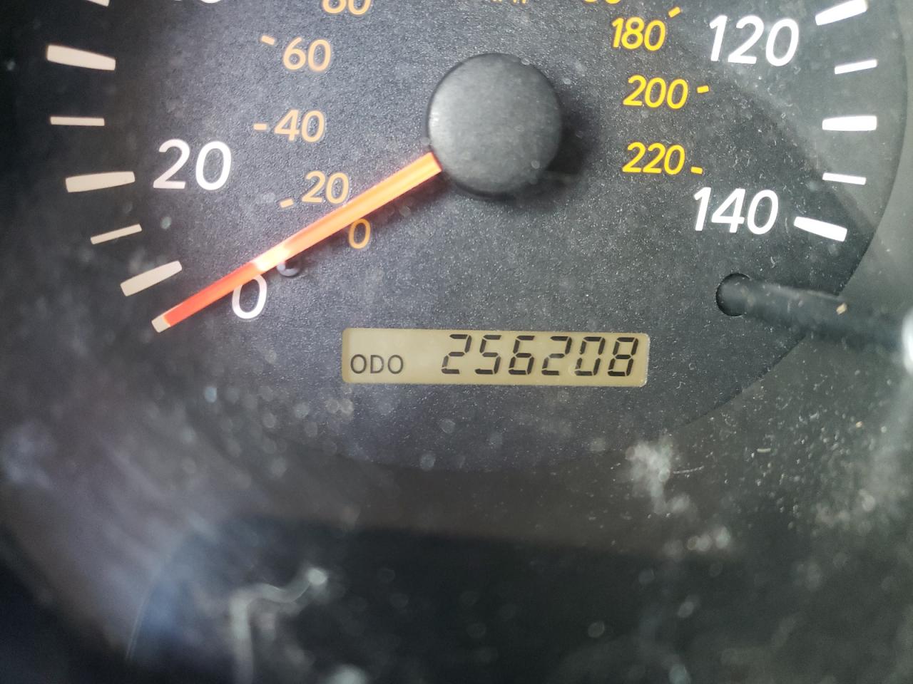 Photo 8 from auction – 2002 TOYOTA HIGHLANDER with VIN JTEGF21A420046638