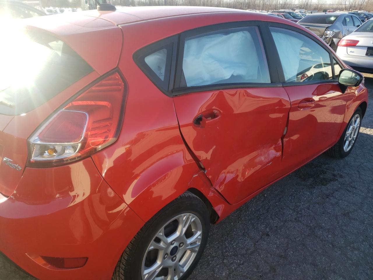 Zdjęcie 9 z aukcji – 2015 FORD FIESTA SE z VIN 3FADP4EJ4FM172811