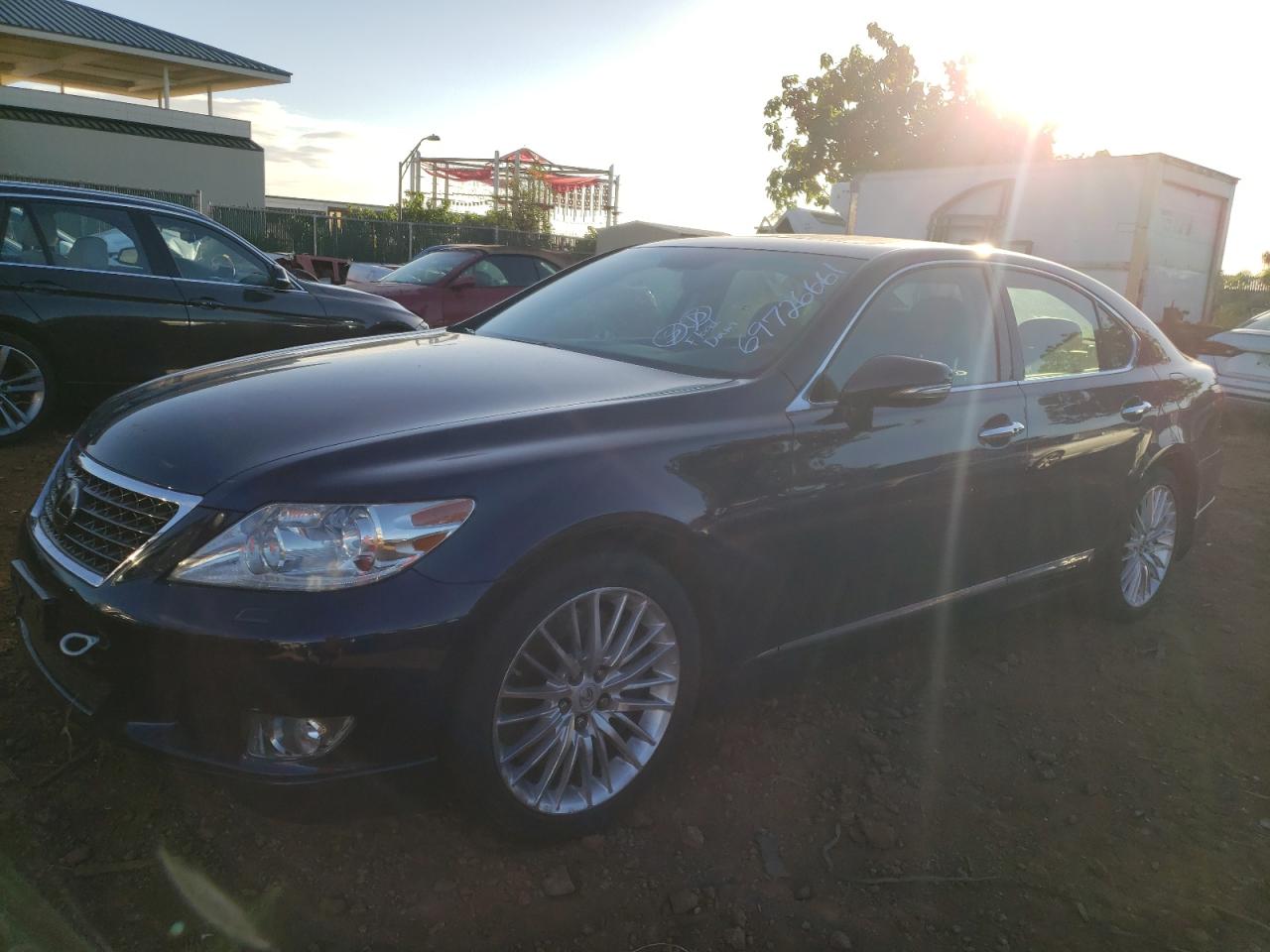 Photo 2 from auction – 2010 LEXUS LS 460 with VIN JTHBL5EFXA5096569