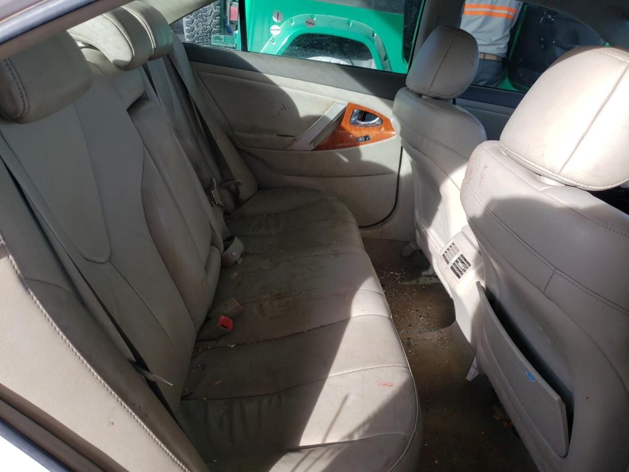 Photo 6 from auction – 2011 TOYOTA CAMRY HYBR with VIN 4T1BB3EK5BU134816