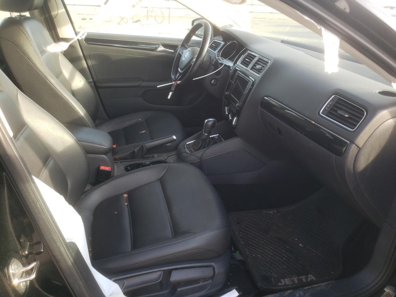 Photo 5 from auction – 2016 VOLKSWAGEN JETTA with VIN 3VWL17AJ8GM222915