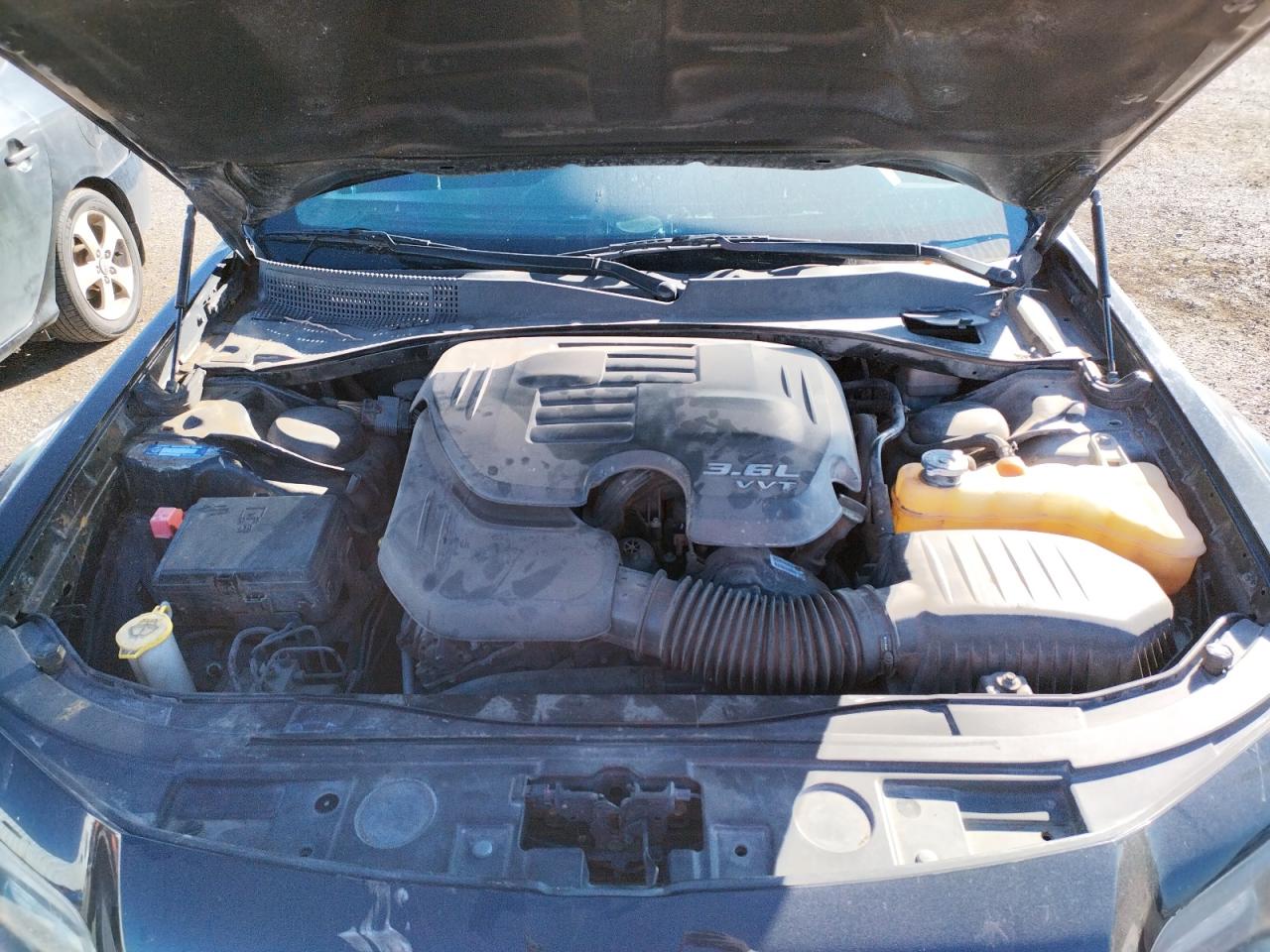 Photo 7 from auction – 2014 CHRYSLER 300 S with VIN 2C3CCAGG2EH207414