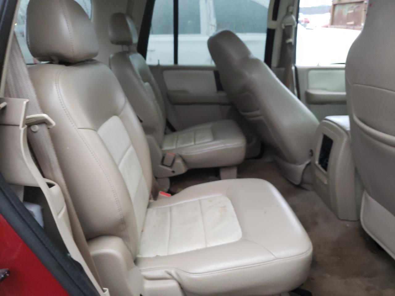 Photo 6 from auction – 2005 FORD EXPEDITION with VIN 1FMFU18535LA77161