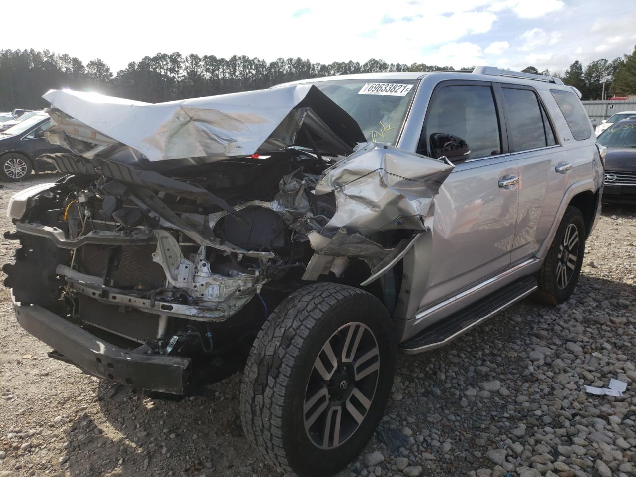 Photo 2 from auction – 2017 TOYOTA 4RUNNER SR with VIN JTEBU5JR7H5425717