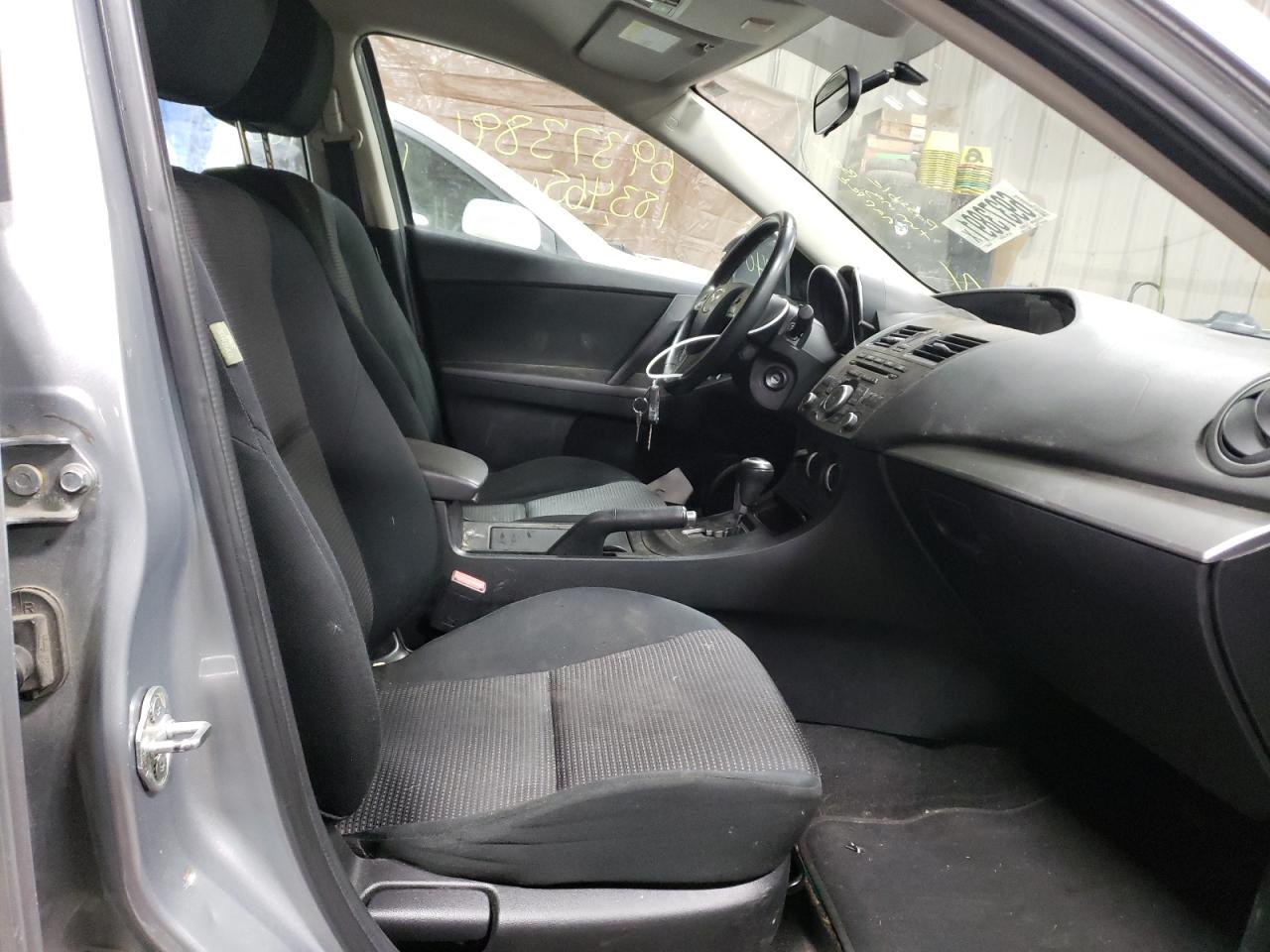 Photo 5 from auction – 2012 MAZDA 3 I with VIN JM1BL1V77C1605532
