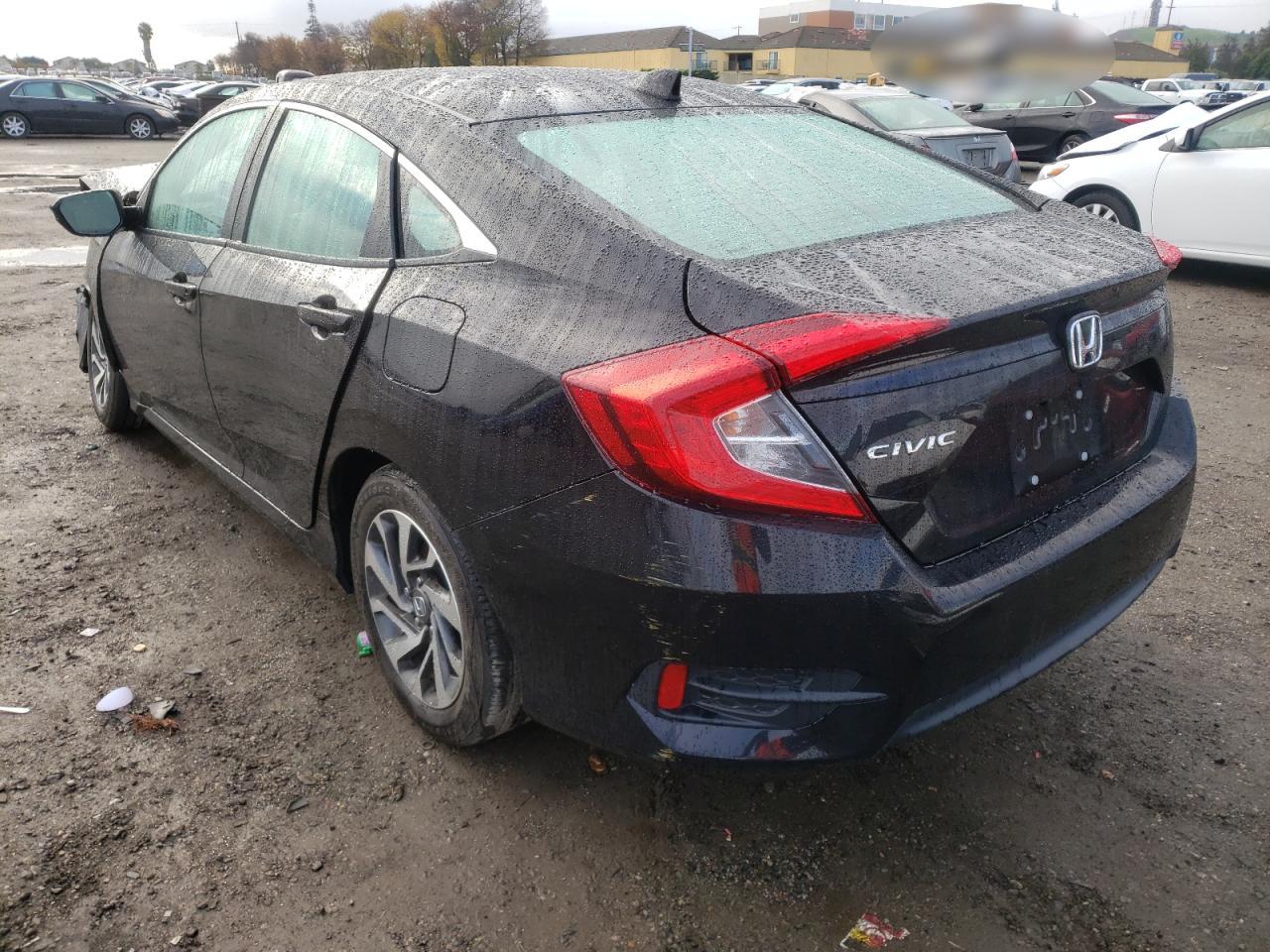 Photo 3 from auction – 2018 HONDA CIVIC EX with VIN 19XFC2F76JE201430
