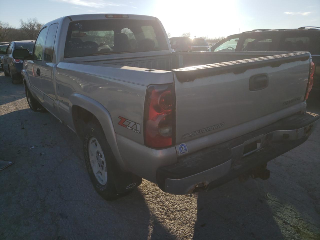 Photo 3 from auction – 2006 CHEVROLET SILVERADO with VIN 1GCEK19B06Z165805