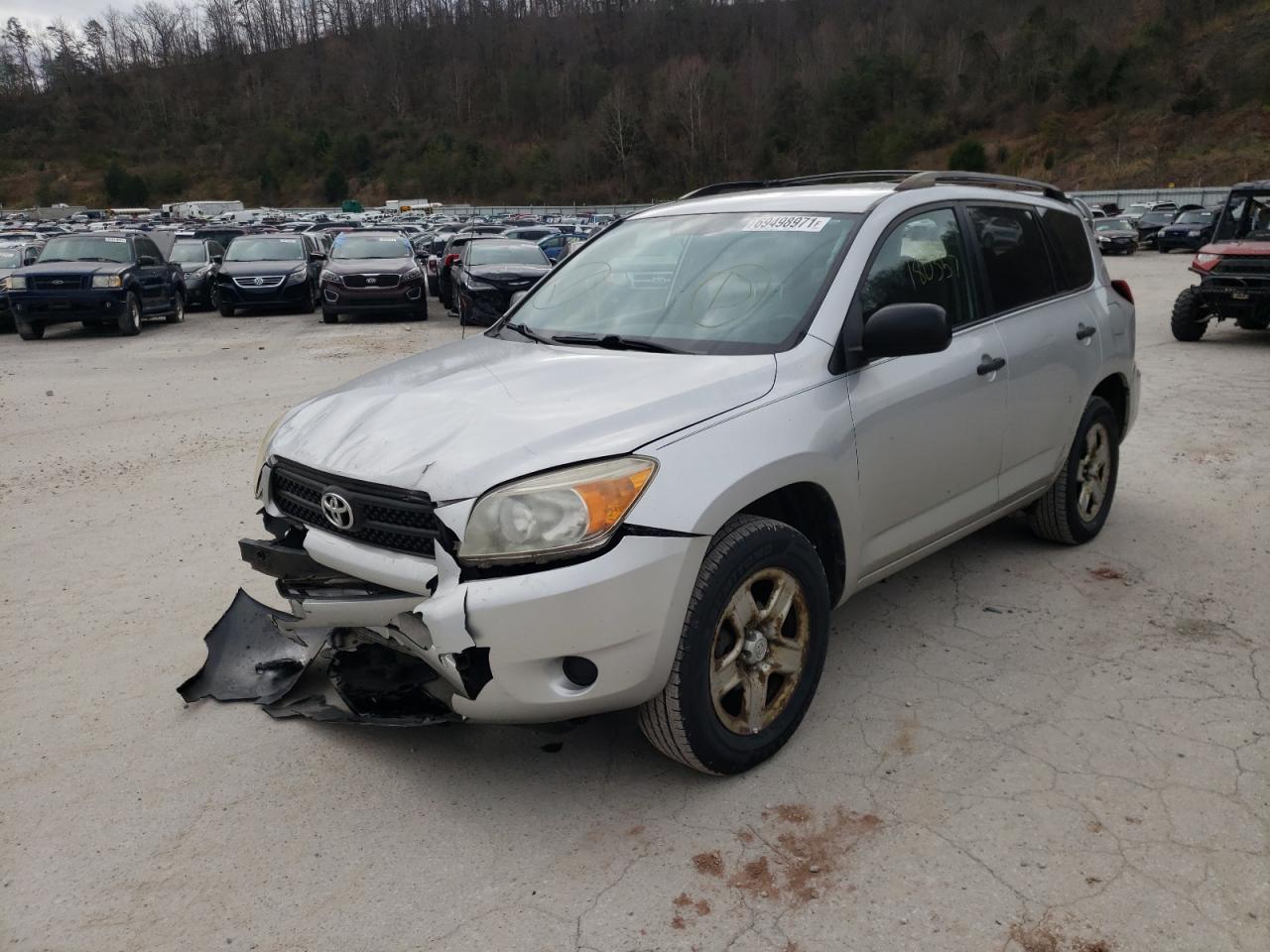 Photo 2 from auction – 2007 TOYOTA RAV4 with VIN JTMBD33V575096100