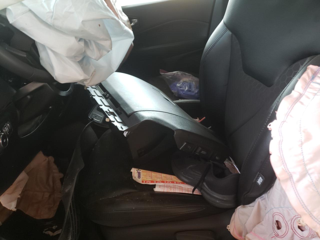 Фото 5 с аукциона – 2021 JEEP COMPASS LA с VIN 3C4NJCBBXMT567747
