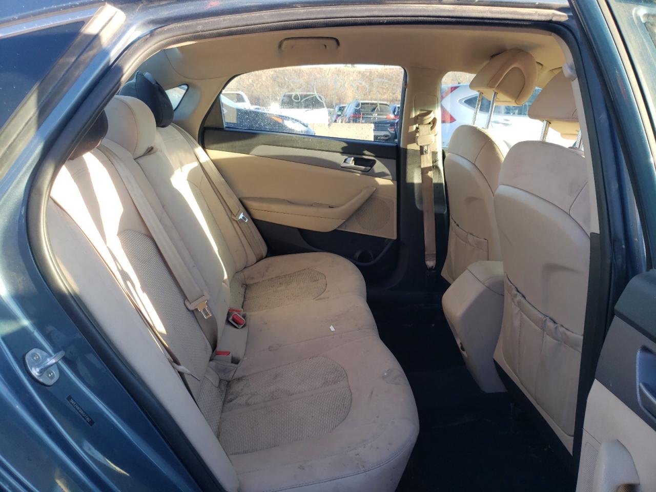 Photo 6 from auction – 2017 HYUNDAI SONATA SE with VIN 5NPE24AF0HH577362