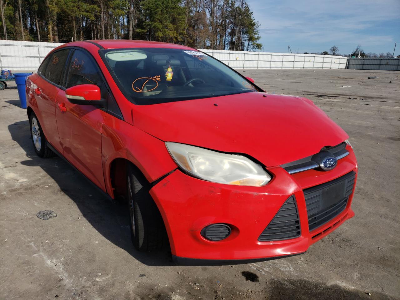 FORD FOCUS SE 2013 with VIN 1FADP3F25DL282637 - Photo from auction