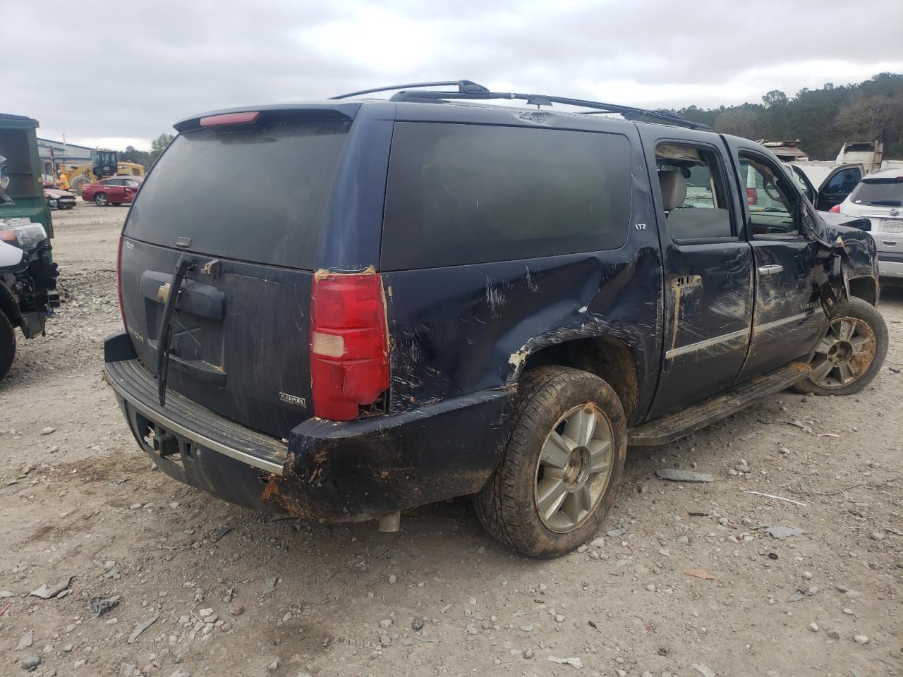 Photo 4 from auction – 2009 CHEVROLET SUBURBAN K with VIN 1GNFK36329J110487