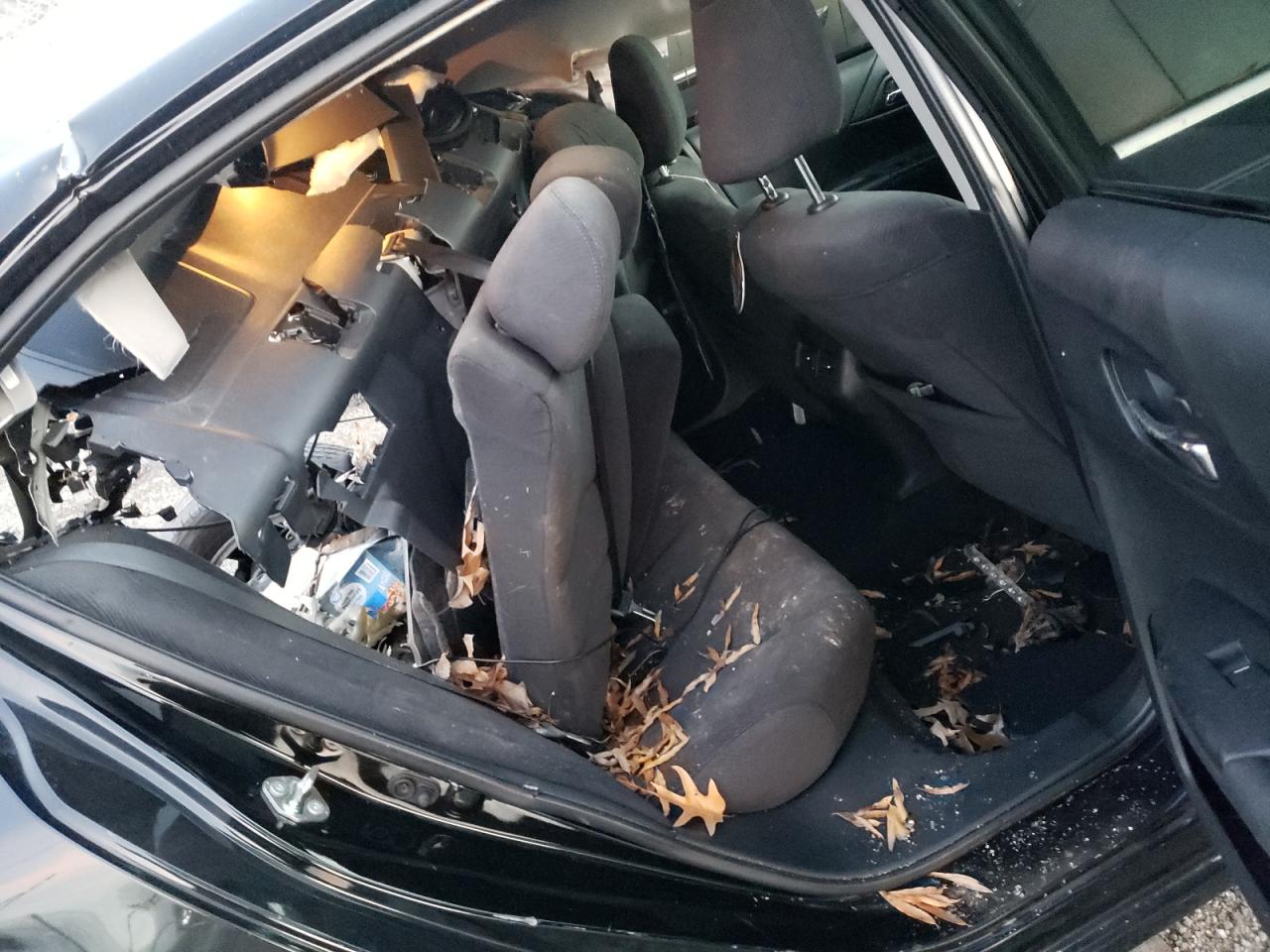 Photo 6 from auction – 2015 HONDA ACCORD EX with VIN 1HGCR2F72FA119305