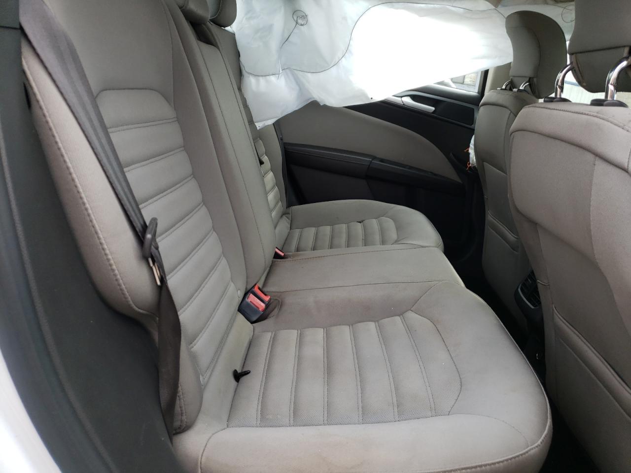 Photo 6 from auction – 2014 FORD FUSION S with VIN 1FA6P0G73E5369377