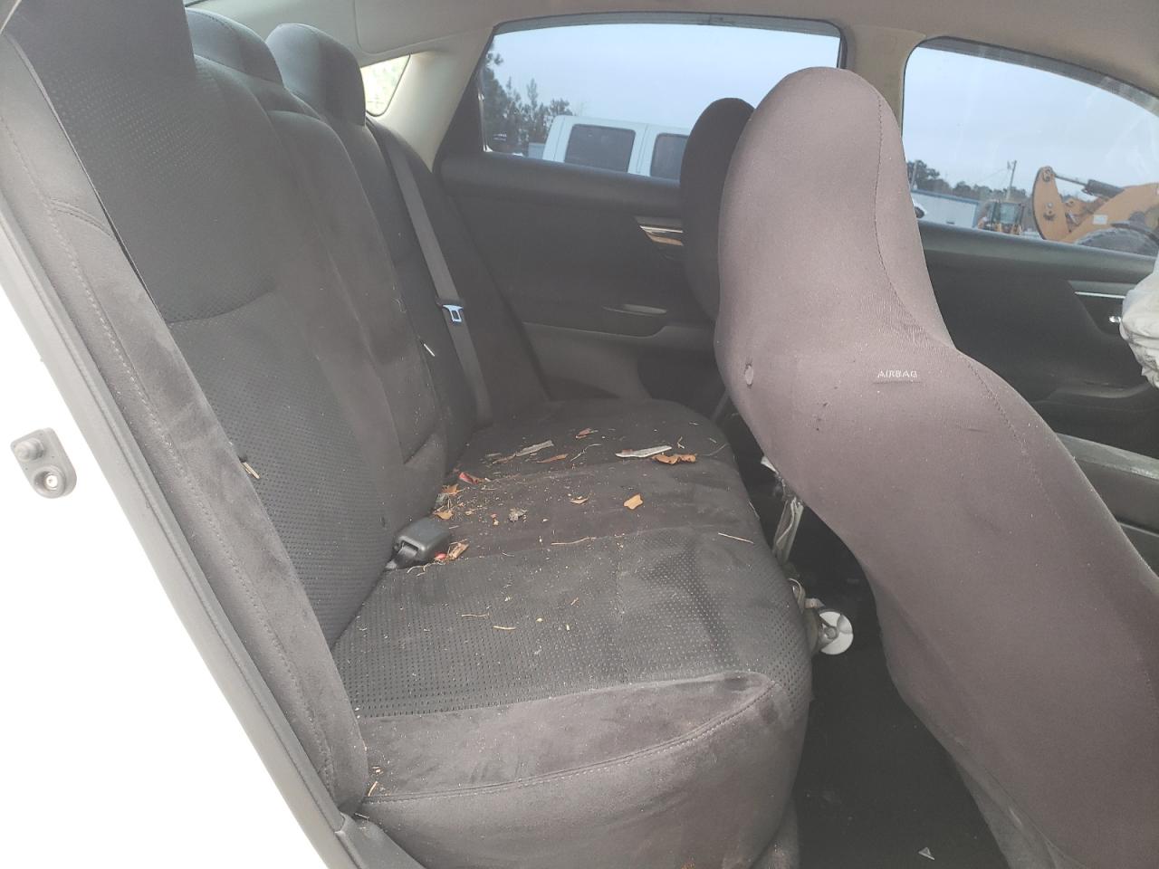 Photo 6 from auction – 2014 NISSAN ALTIMA 2.5 with VIN 1N4AL3AP2EN343000