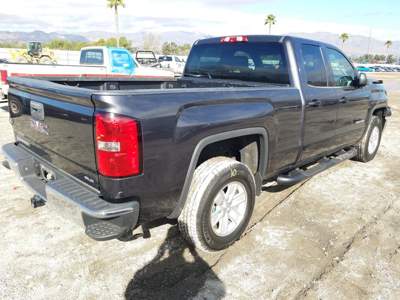 Photo 4 from auction – 2014 GMC SIERRA C15 with VIN 1GTR1UEH6EZ143046