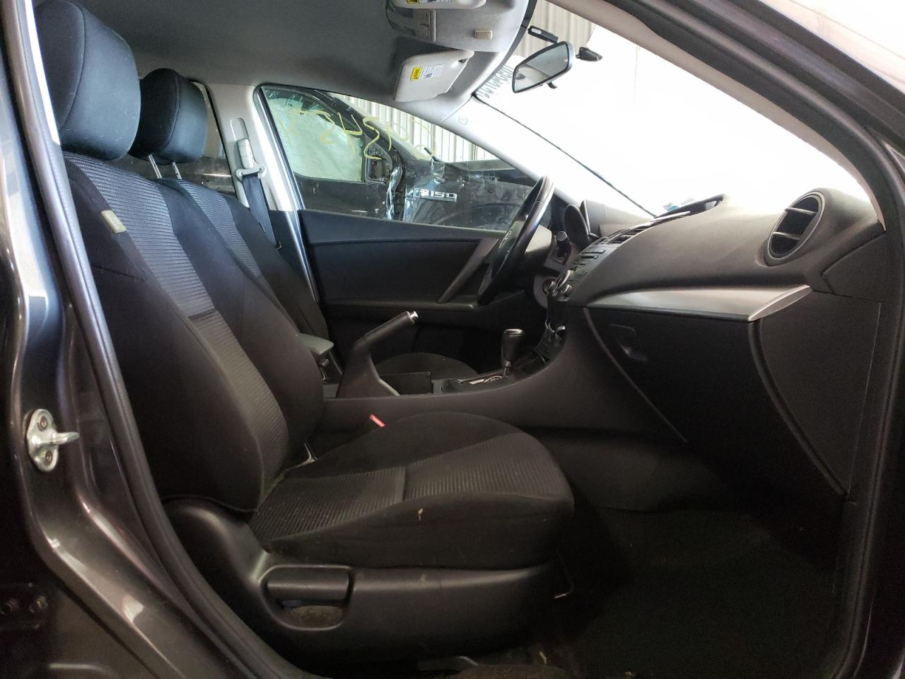 صورة رقم 5 من المزاد - 2012 MAZDA 3 I مع VIN JM1BL1L70C1608324