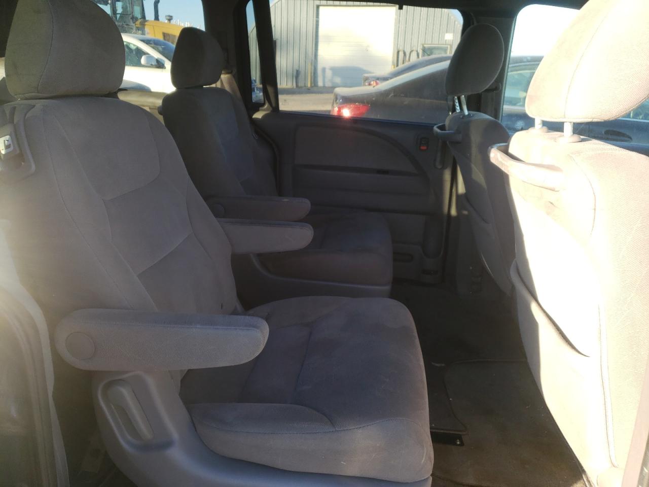 Photo 6 from auction – 2010 HONDA ODYSSEY EX with VIN 5FNRL3H45AB053271