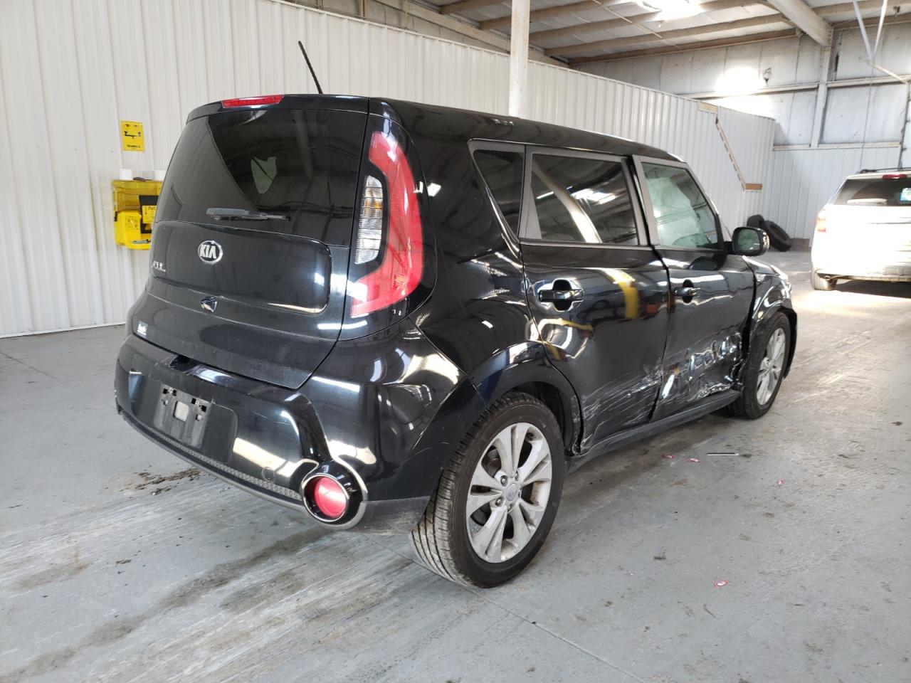 Photo 4 from auction – 2016 KIA SOUL + with VIN KNDJP3A57G7279735